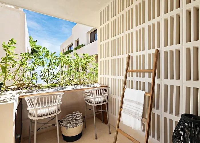 Beachfront 2br In Bahia Tankah, Tulum *