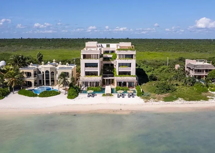 Beachfront 2br In Bahia Tankah, Tulum *